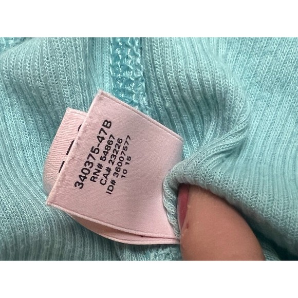 Victoria Secrets Womans Blue Lightweight Long Sleeve Shirt Size Medium - Picture 6 of 6